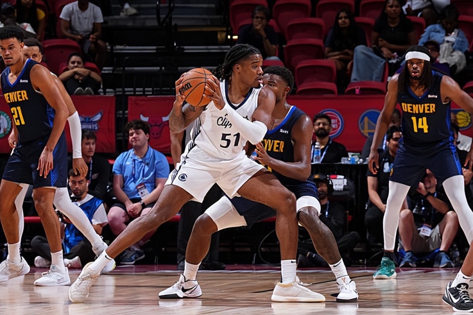 hgCFn, 场均数据为 hgCFn, 场均数据为